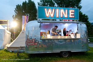 Vin Van Voom at the Hub