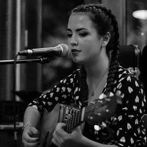 CityLife Stage Presents Molly Sunderland