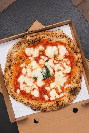 I Knead Pizza
